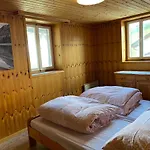 Ideal For Hiking Biking Swimming Or Relaxing شقة Schmitten (Grisons)