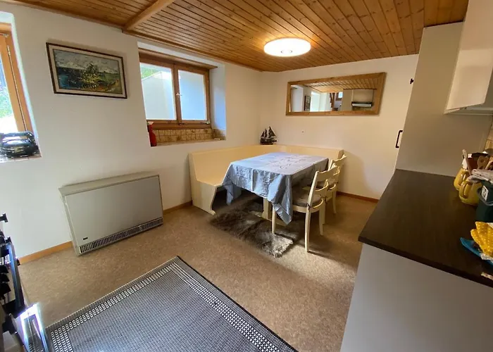 Ideal For Hiking Biking Swimming Or Relaxing Daire *